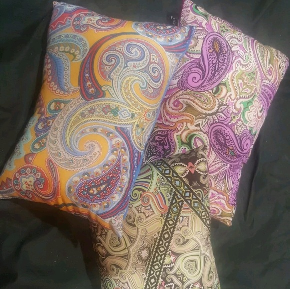 ETRO Paisley Silk Twill Pillow from Milan Fashion - Picture 1 of 5